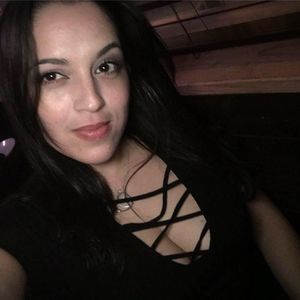 Meet your Posher, Yari