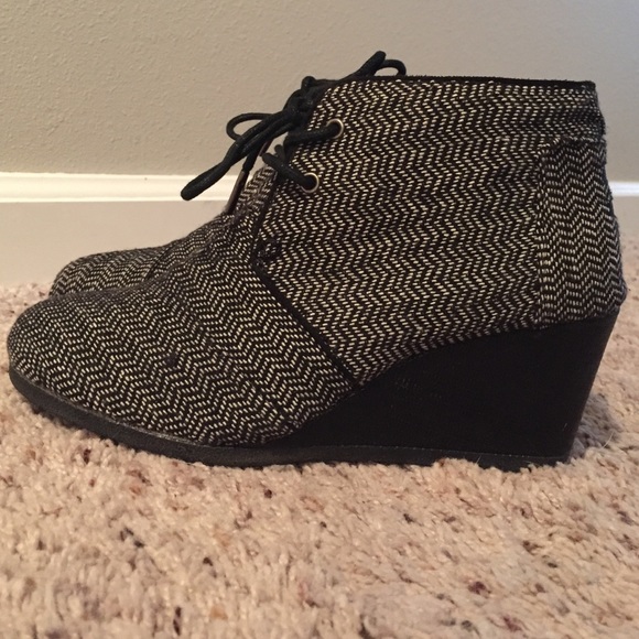 TOMS Shoes - TOMS Herringbone Desert Wedge Lace Up Booties