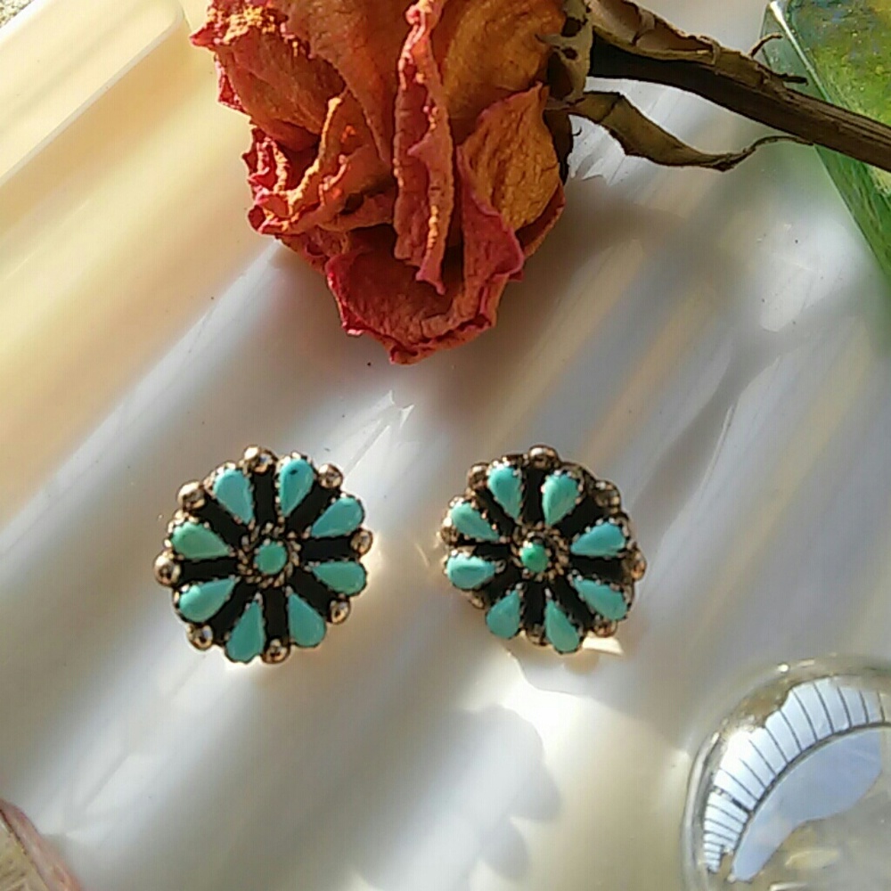 📌SALE📌Sleeping Beauty Turquoise & Sterling Studs
