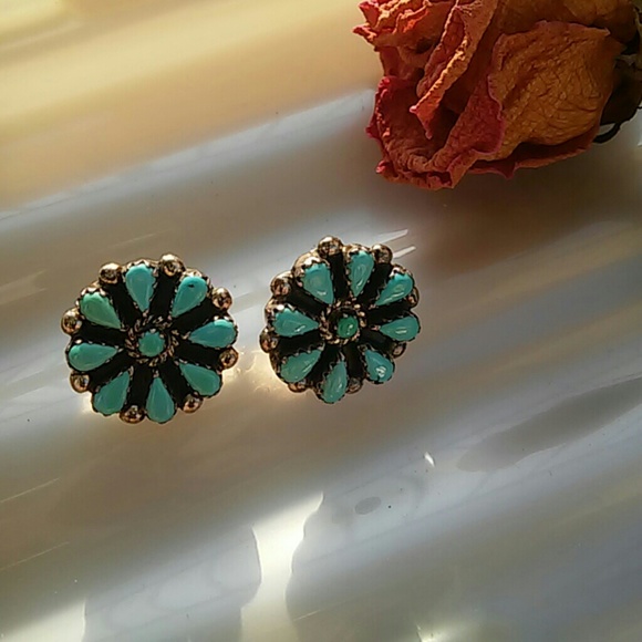 📌SALE📌Sleeping Beauty Turquoise & Sterling Studs - Picture 4 of 5