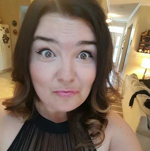 Meet your Posher, Brooke