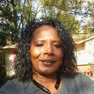 Meet your Posher, Lakisia