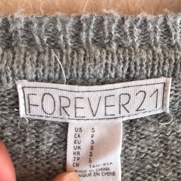Forever 21 sweater - Picture 2 of 4