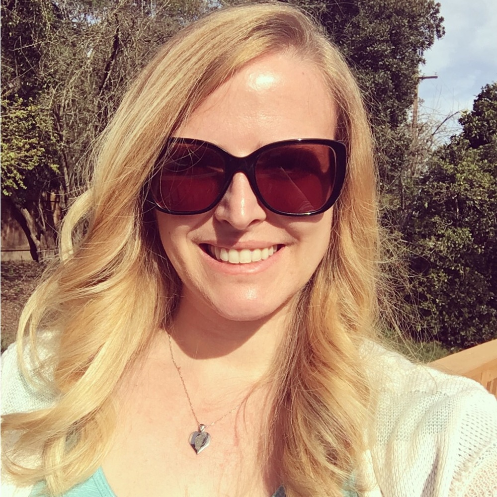 Meet your Posher, Christina