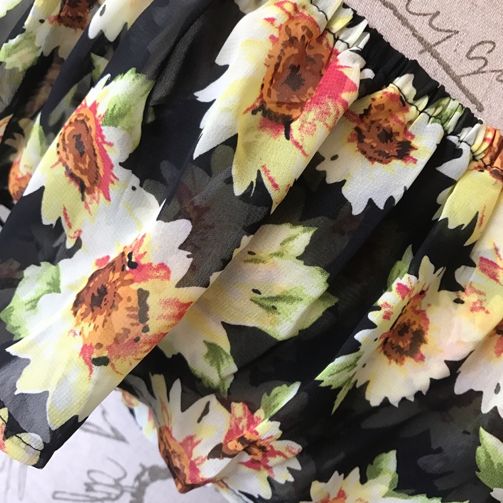 S-M LF Rumor Boutique Crop Top - Picture 3 of 7