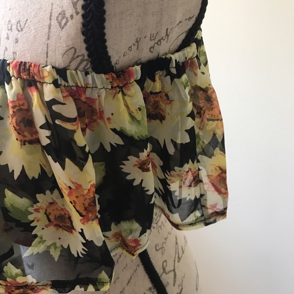 S-M LF Rumor Boutique Crop Top - Picture 4 of 7