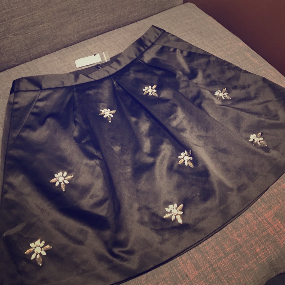 the limited black skirt