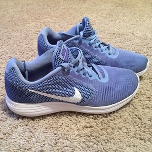 Women's Nike sneakers