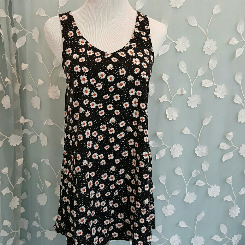 *Cute Simple Daisy Sundress*