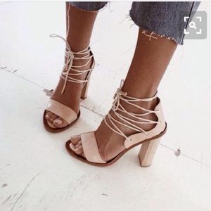 STUNNING pair of designer heels, size 8.