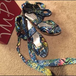 IMPO summer wrap up leg tie wedge