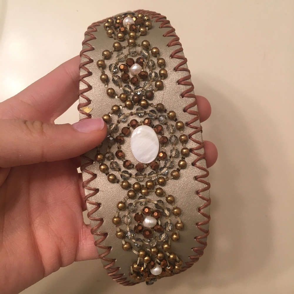 Cuff - Picture 3 of 4