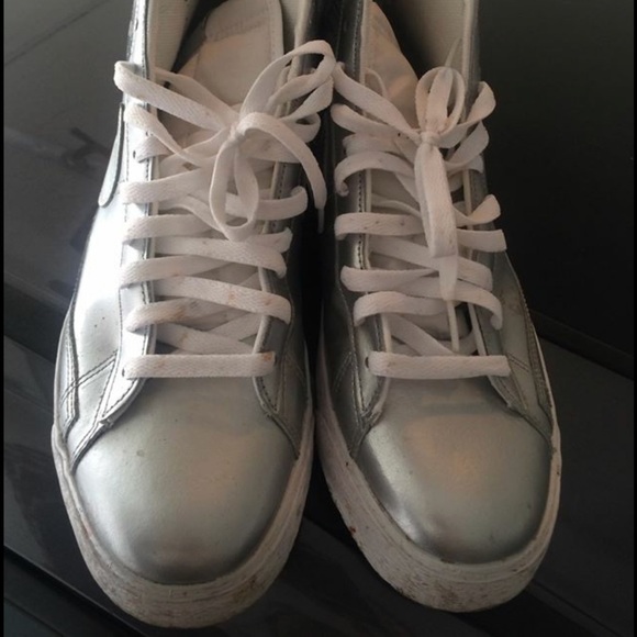 Some mild - Picture 2 of 3