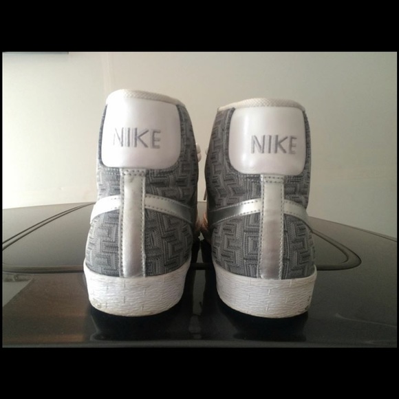 Some mild - Picture 3 of 3