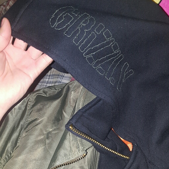 Grizzly griptape subspecies double layered bomber - Picture 7 of 8