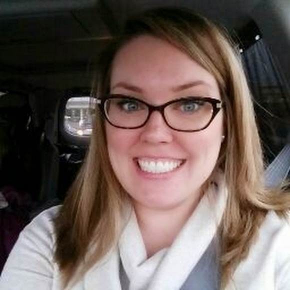 Meet your Posher, Melissa - Picture 1 of 1