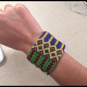 Colorful threaded bracelet
