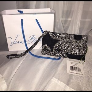 Vera Bradley Smartphone Wristlet for iPhone 6