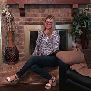 Meet your Posher, Aurora