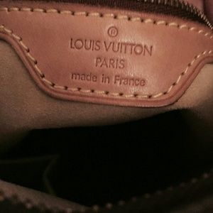 Louis Vuitton Purse