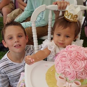 Meet your Posher, Alicia