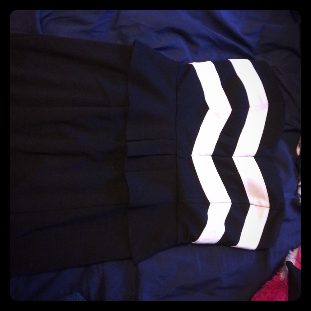 Forever 21 Size S Black and white summer dress
