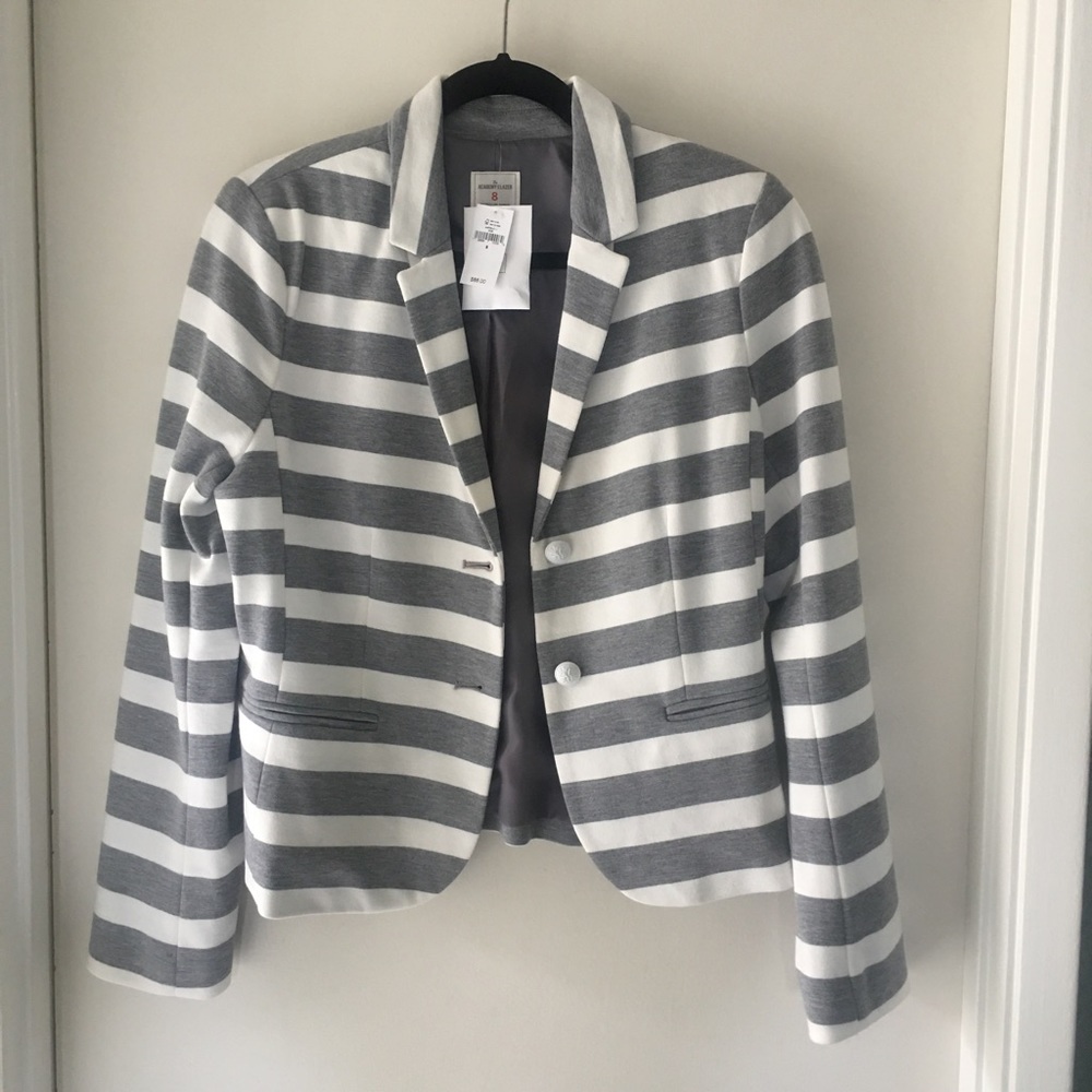 🆕 GAP gray & white Blazer
