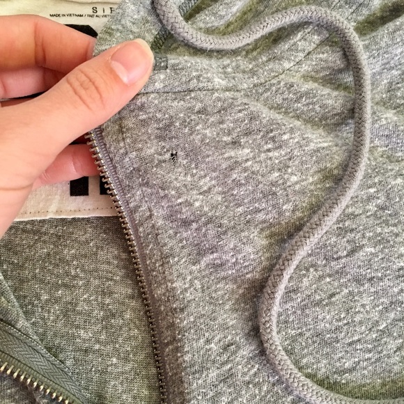 Women's VS Pink full zip up in stretchy size:S - Picture 4 of 4