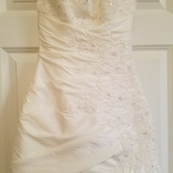 Mori Lee Design Wedding gown - Picture 3 of 7