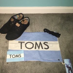Black Toms cordones