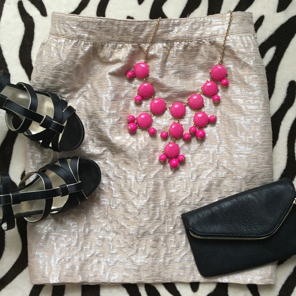 LOFT Dresses & Skirts - 💎Host Pick💎 Shimmer LOFT Skirt Size 14P PETITTE