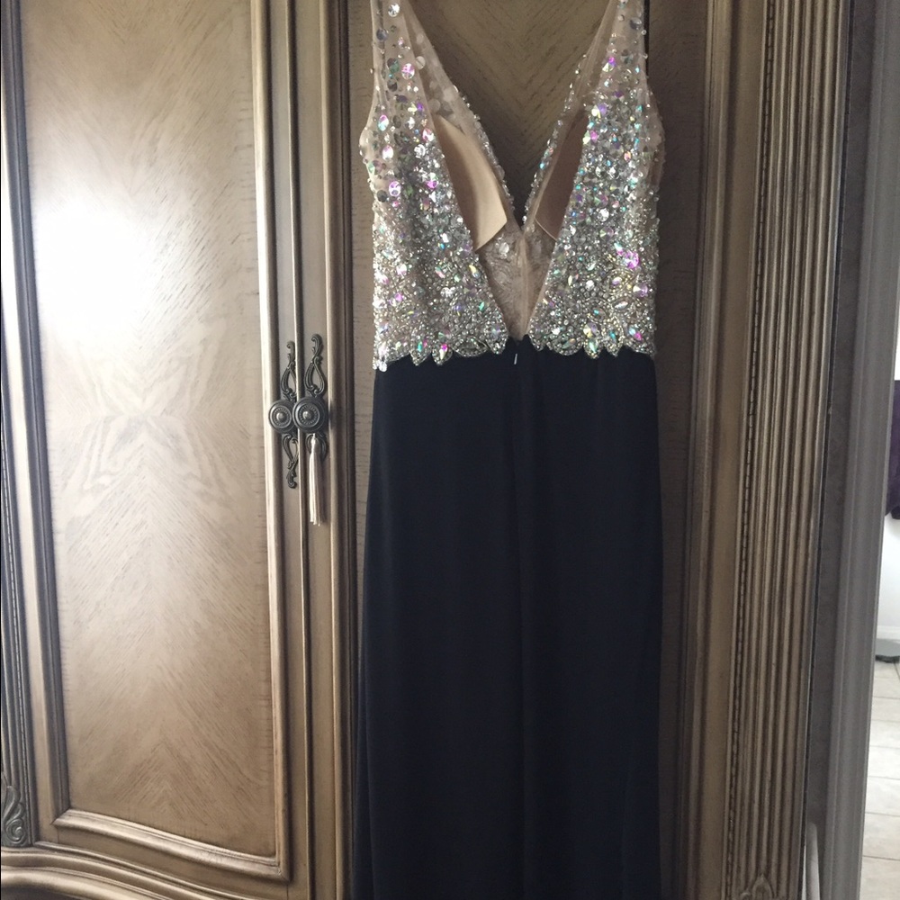 Jovani Gorgeous Gown 6 *****SOLD***** - Picture 5 of 8