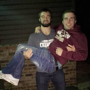 Meet your Posher, Hunter