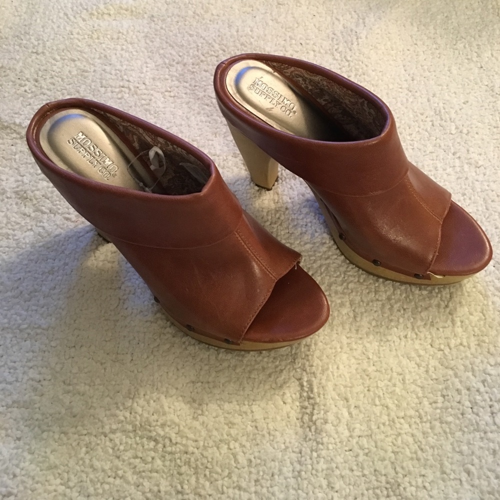 💖Like new Mossimo peep toe mules💖