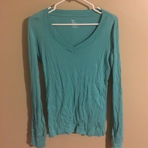 Gap long sleeved tee