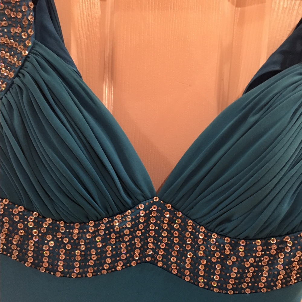 Size 4 caché prom dress