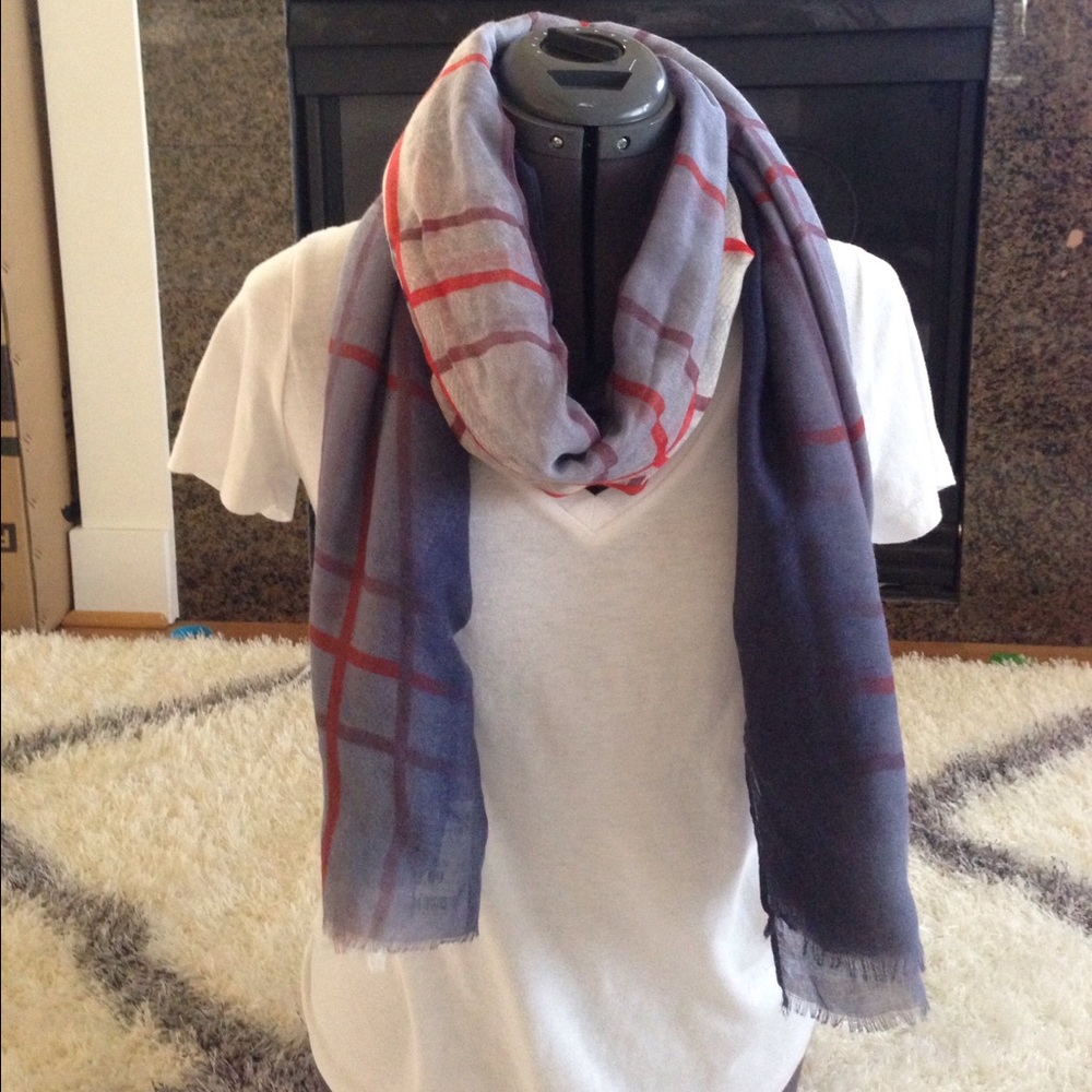 🔥🔥🔥NWT Nordstroms Scarf! 💋🔥🔥🔥 - Picture 5 of 7