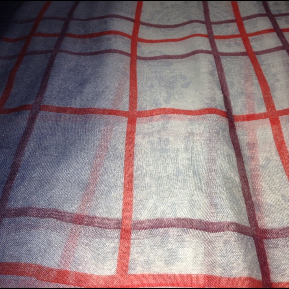 🔥🔥🔥NWT Nordstroms Scarf! 💋🔥🔥🔥 - Picture 7 of 7