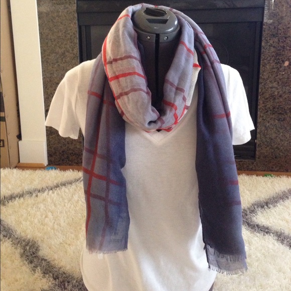 🔥🔥🔥NWT Nordstroms Scarf! 💋🔥🔥🔥 - Picture 5 of 7