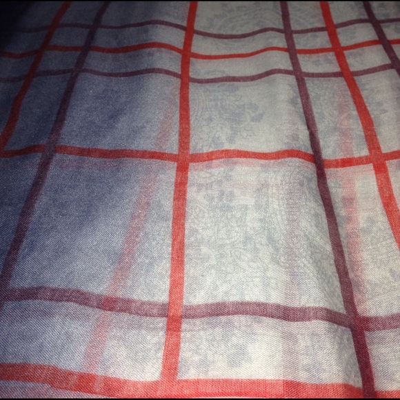 🔥🔥🔥NWT Nordstroms Scarf! 💋🔥🔥🔥 - Picture 7 of 7