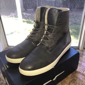 Aldo boot size 13 excellent condition with box