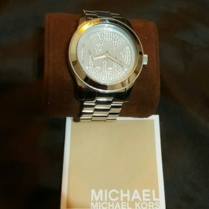 Mk watch