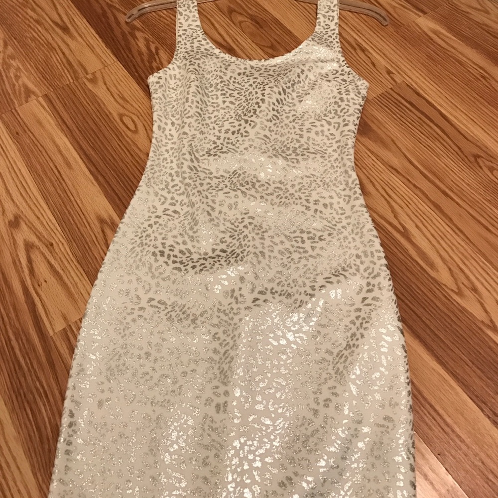 CHARLOTTE RUSSE BODY CON DRESS