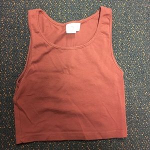 maroon crop top!