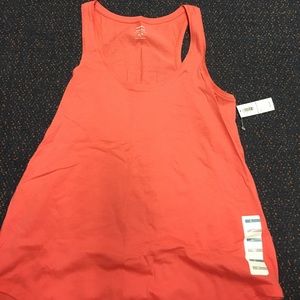 peach tank top