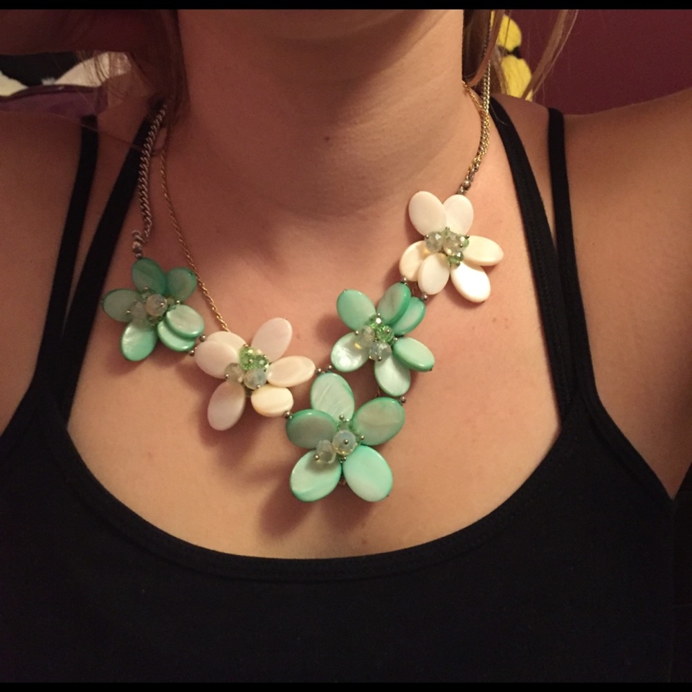 Flower statement necklace