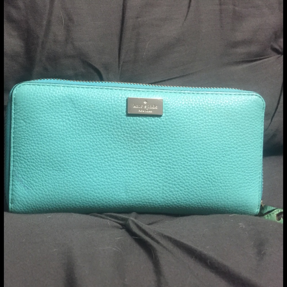 Kate Spade Neda Wallet