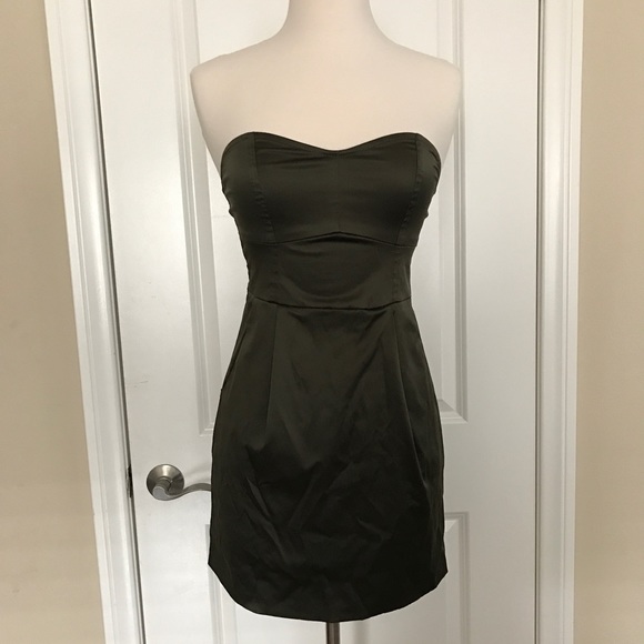 Olive color satin sweetheart mini dress (s) - Picture 3 of 4