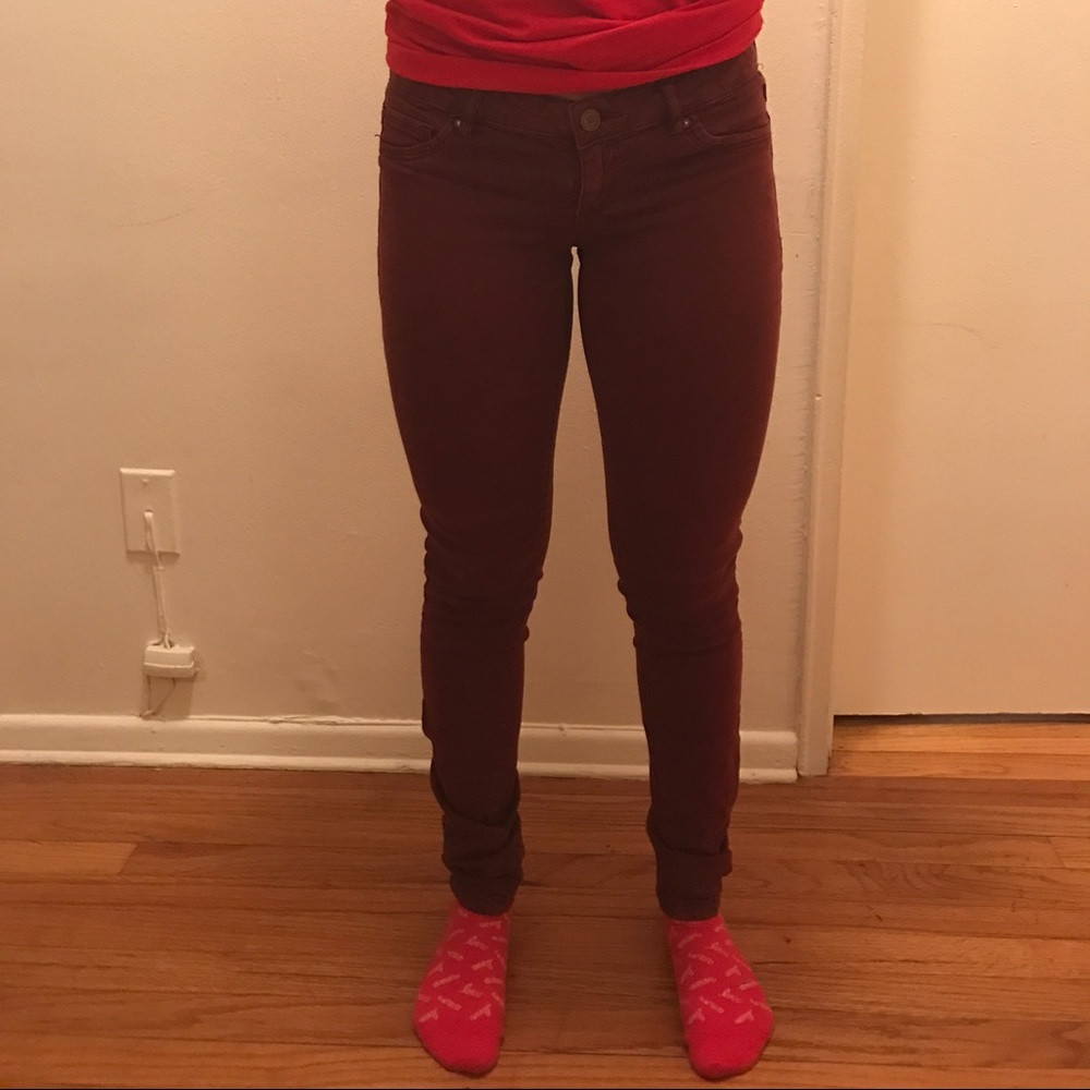 Burgundy skinny Jeggings, like new! (Size 3)