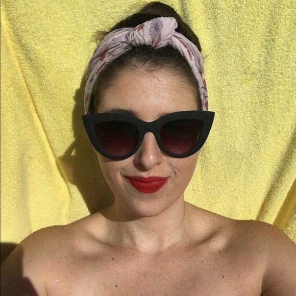 Meet your Posher, Des - Picture 5 of 5